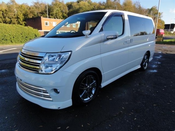 Nissan Elgrand RIDER LEATHER LOW MILES HIGH GRADE Auto