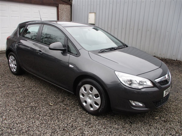 Vauxhall Astra 1.6i 16V Exclusiv 5dr FMDSH - IMMACULATE