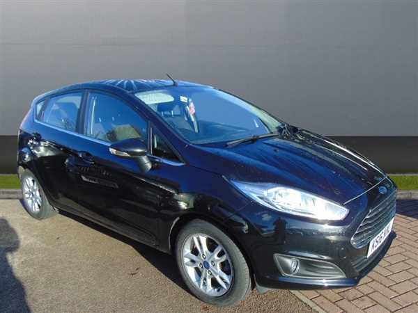 Ford Fiesta  Zetec Navigation 5dr