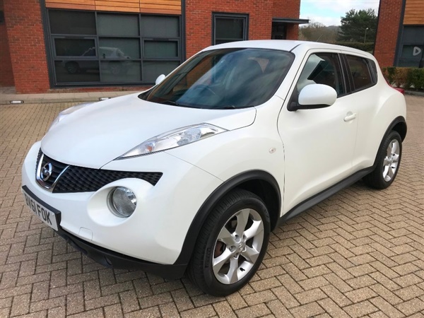 Nissan Juke v Acenta 5dr