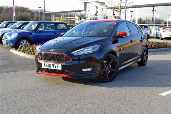 Ford Focus Ford Focus 2.0 TDCi Zetec S Black Navigation 5dr