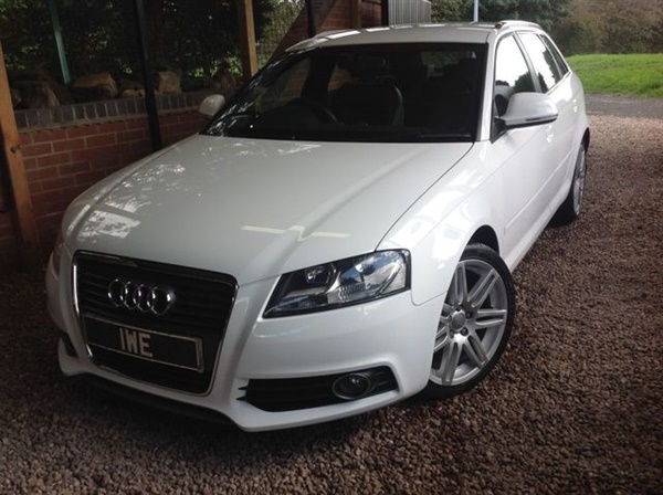 Audi A3 2.0 TDI S LINE 5d 138 BHP