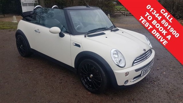 Mini Convertible 1.6 COOPER 2d 114 BHP..