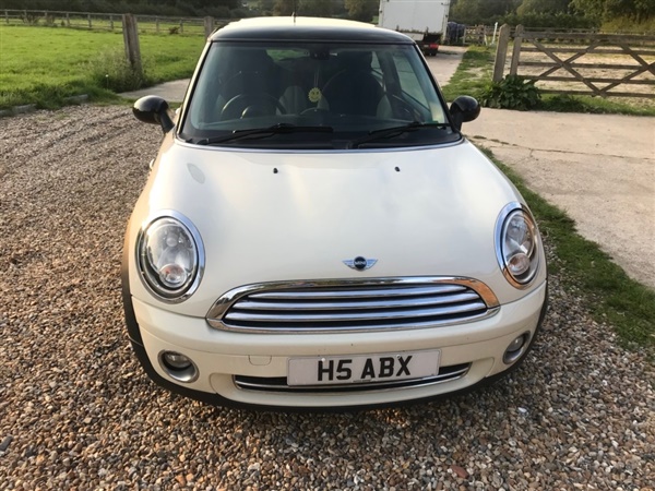 Mini Hatch 1.6 Cooper Hatchback 3dr Petrol Manual (139 g/km,