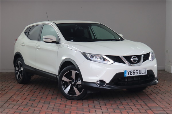 Nissan Qashqai 1.2 DiG-T N-Tec [Pan Roof, Sat Nav] 5dr