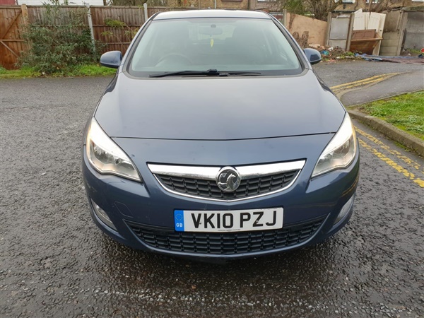 Vauxhall Astra 1.7 CDTi 16V ecoFLEX Exclusiv 5dr