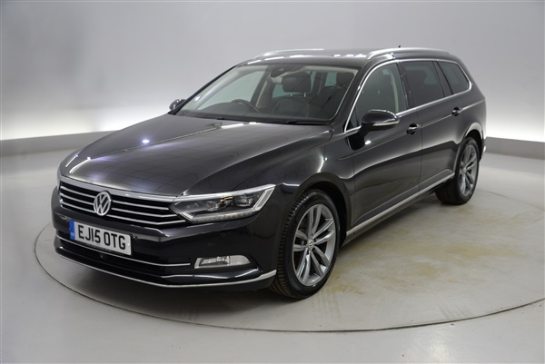 Volkswagen Passat 2.0 TDI GT 5dr - SURROUND VIEW - LANE