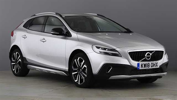 Volvo V40 T3 Cross Country Pro Automatic - PETROL JUST