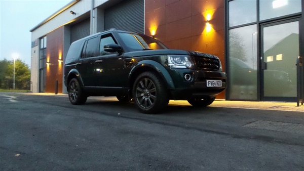 Land Rover Discovery XS Commercial Sd V6 Auto with big spec