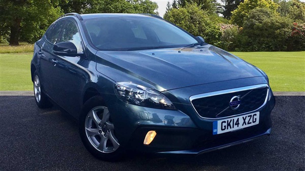 Volvo V40 D2 SE Nav Manual - Rear Park Assist & Winter Pack