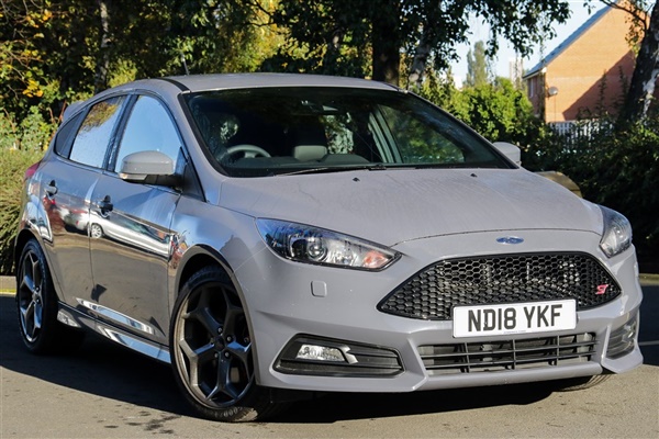 Ford Focus 2.0 TDCi 185 ST-3 5dr Powershift Auto