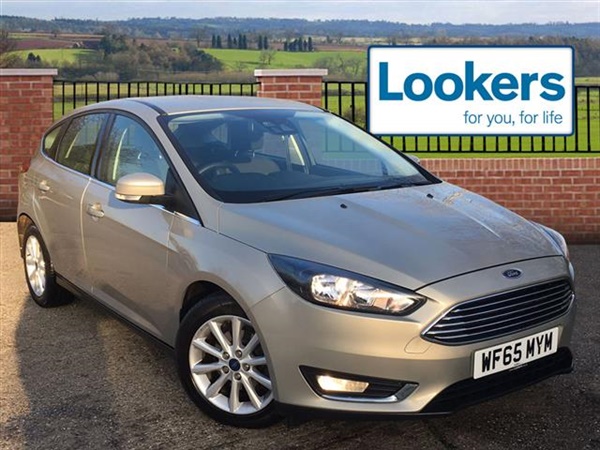 Ford Focus  Titanium 5Dr Powershift Auto