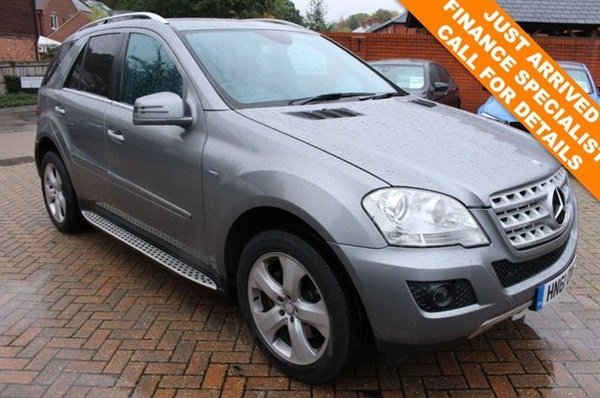 Mercedes-Benz M Class 3.0 ML350 CDI BLUEEFFICIENCY SPORT 5d