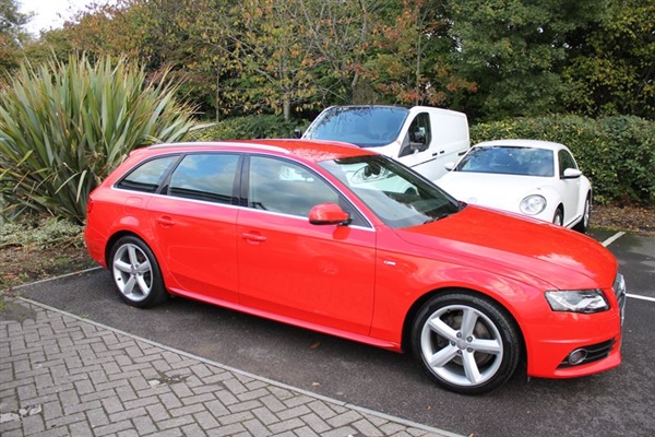 Audi A4 AVANT TDI S LINE SPECIAL EDITION with Full Audi Main