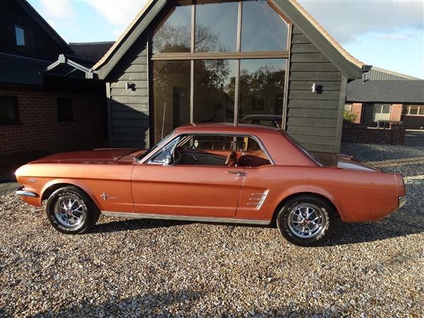 Ford Mustang 289 Hardtop Coupe - Auto
