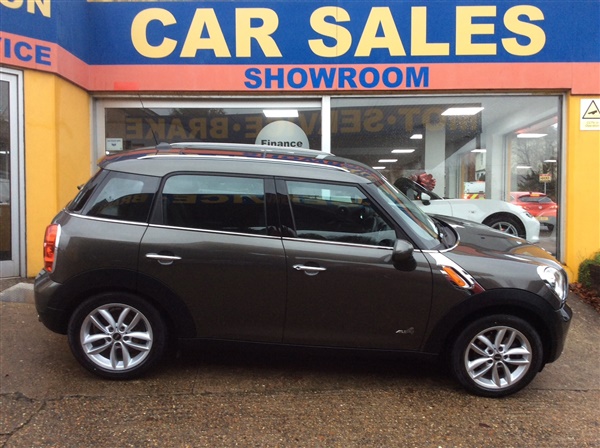 Mini Countryman 1.6 Cooper ALL4. Just 1 Owner With Full