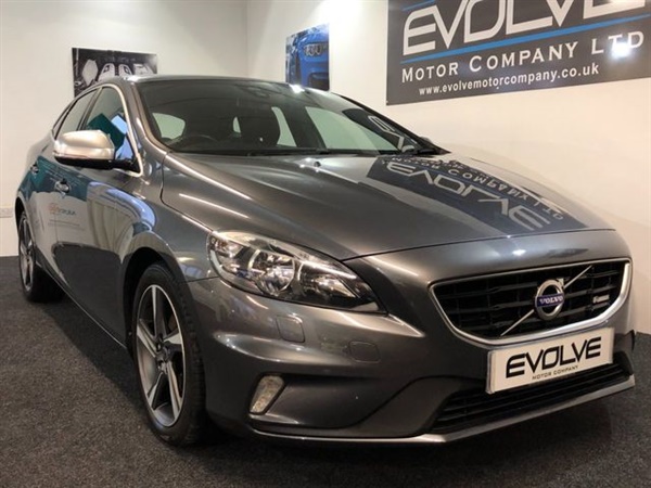 Volvo V D2 R-DESIGN 5d 113 BHP