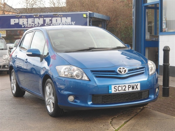 Toyota Auris 1.6 V-Matic SR 5dr