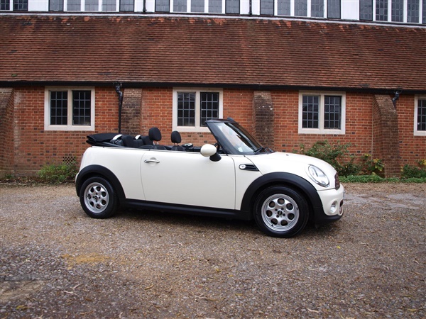 Mini Convertible 1.6 One (Pepper Pack) 2dr