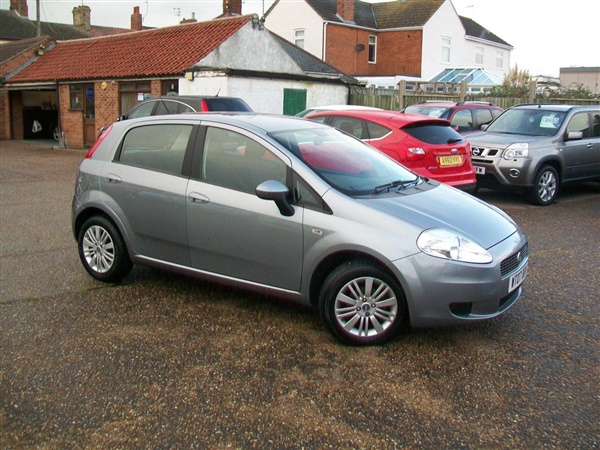 Fiat Punto 1.2 Dynamic,Only 63k with service history.
