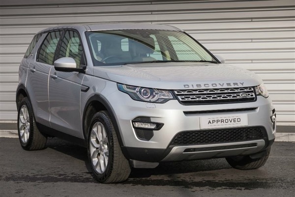 Land Rover Discovery Sport 2.0 TDhp) HSE Auto