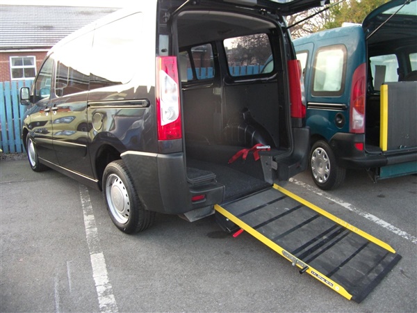 Peugeot Expert Tepee 1.6 HDi L1 WHEELCHAIR ACCESS LOW