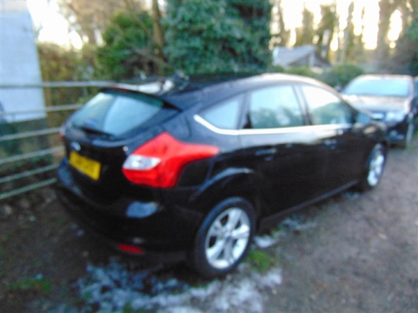 Ford Focus  Zetec 5dr Powershift Auto