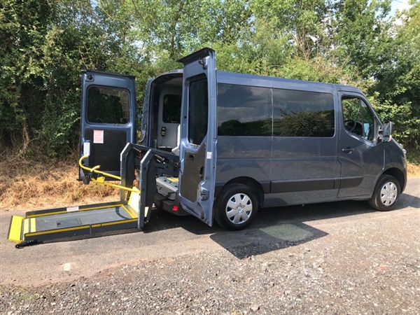 Renault Master SL28dCi 100 WHEELCHAIR ACCESSIBLE VEHICLE