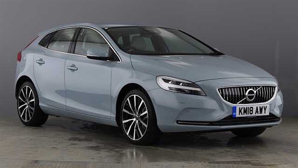 Volvo V40 (Intellisafe Pro Pack, 18 Alloys, Front and Rear