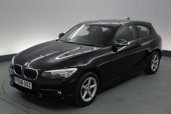 BMW 1 Series - BLACK PANEL DISPLAY - 16IN ALLOYS - KEYLESS