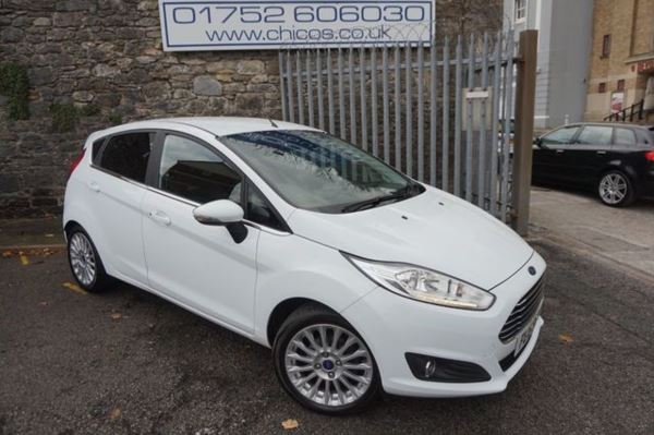 Ford Fiesta 1.5 TITANIUM TDCI 5d 74 BHP