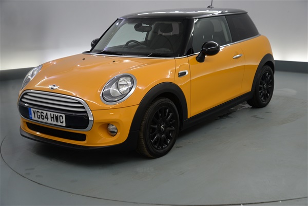 Mini Hatch 1.5 Cooper D 3dr [Chili Pack] - MULTI-FUNCTION