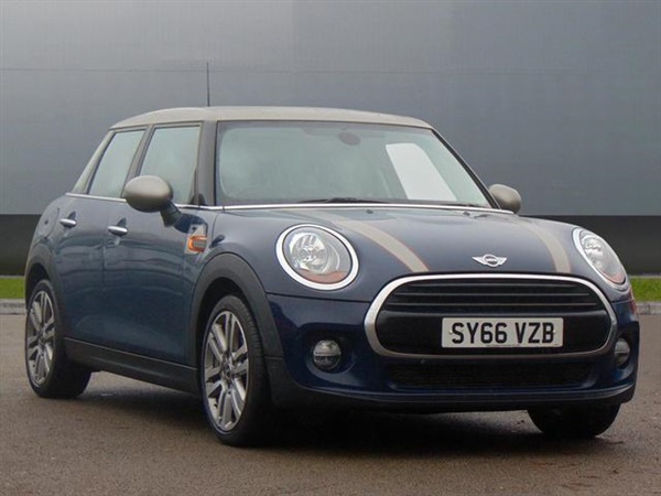 Mini Hatch 1.5 Cooper Seven 5dr