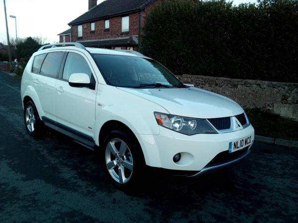 Mitsubishi Outlander 2.0 DI-D GSE TURBO DIESEL 7 SEAT 4x4 -