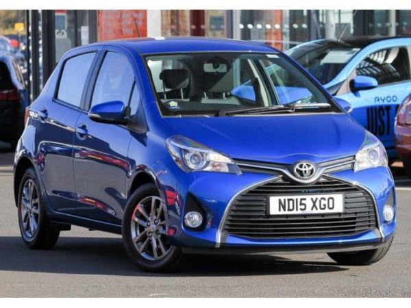 Toyota Yaris 1.33 VVT-i Icon 5dr [Leather/Nav] Hatchback