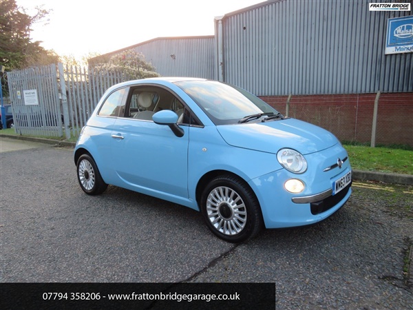 Fiat 500 LOUNGE Low Miles F.S.H Bluetooth Aircon Stunning