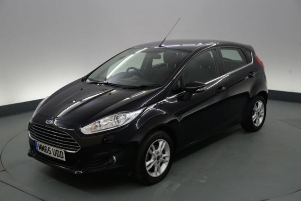 Ford Fiesta 1.0 Zetec 5dr - 15IN ALLOYS - USB AUDIO -