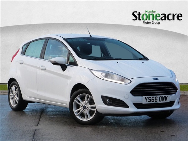 Ford Fiesta 1.25 Zetec Hatchback 5dr Petrol Manual (122