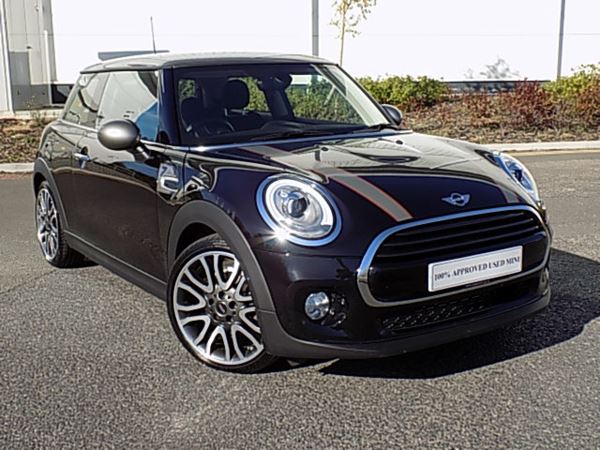 MINI Hatch 1.5 Cooper Seven 3dr [Chili/Media Pack XL]