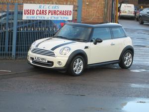 Mini Cooper  in St. Neots | Friday-Ad
