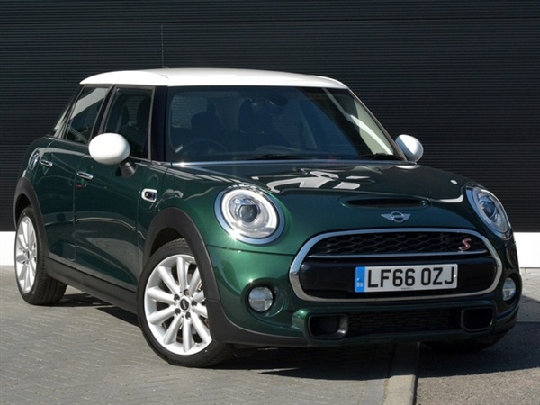 Mini Hatch Cooper S 5-Door Hatch Auto