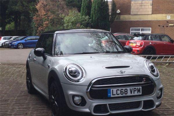 MINI Hatch 2.0 Cooper S Sport II 3dr Auto [Comfort/Nav Pack]