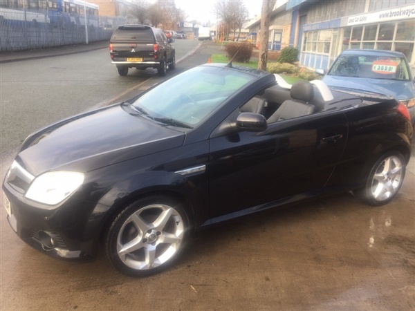 Vauxhall Tigra 1.4 i 16v Exclusiv 2dr (a/c)