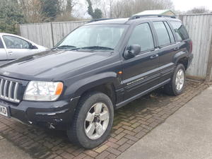 BLACK Jeep Grand Cherokee  with MOT (May ) in