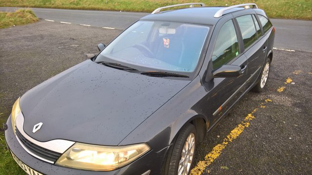 RENAULT LAGUNA 2.2 DTI DYNAMIQUE AUTOMATIC ESTATE