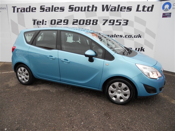 Vauxhall Meriva 1.4i 16V Exclusiv LOW MILEAGE FRONT AND REAR