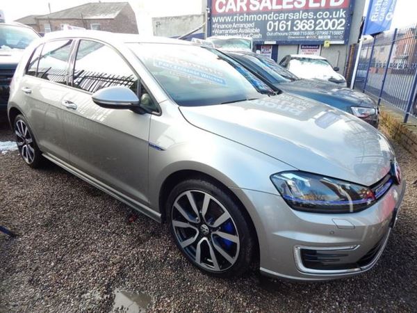 Volkswagen Golf 1.4 GTE NAV DSG 5d AUTO 150 BHP