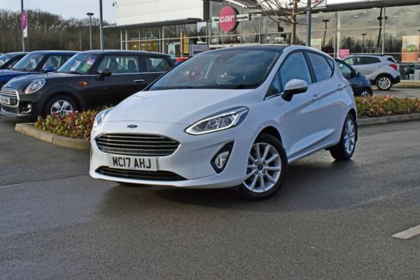 Ford Fiesta Ford Fiesta 1.0 EcoBoost Titanium 5dr [Pan Roof
