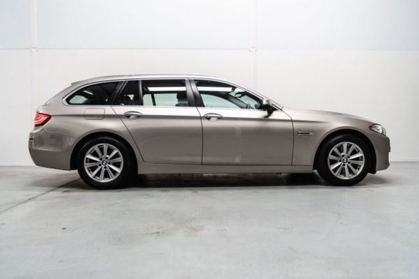 BMW 5 Series D SPECIAL EDITION GOLD TOURING 5d AUTO