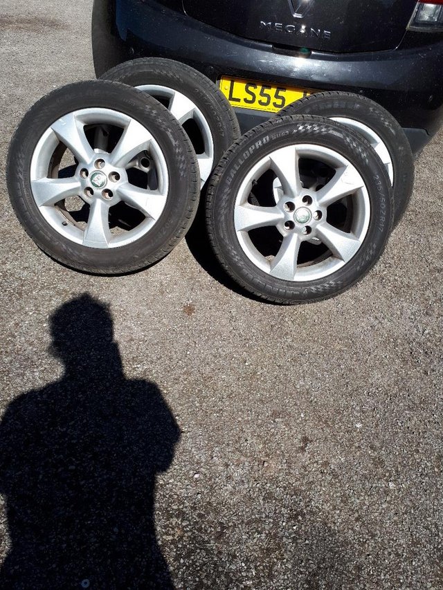 Jaguar alloy wheels and tyres set of 4